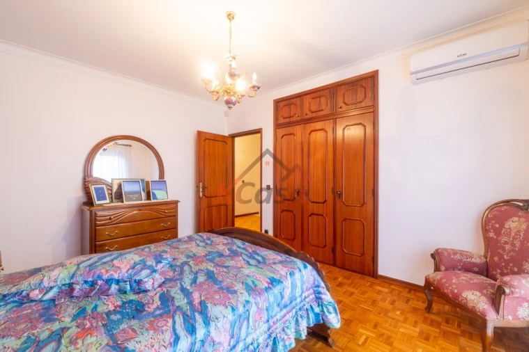 Moradia T4 para Venda em Coronado (São Romão e São Mamede) Foto 18