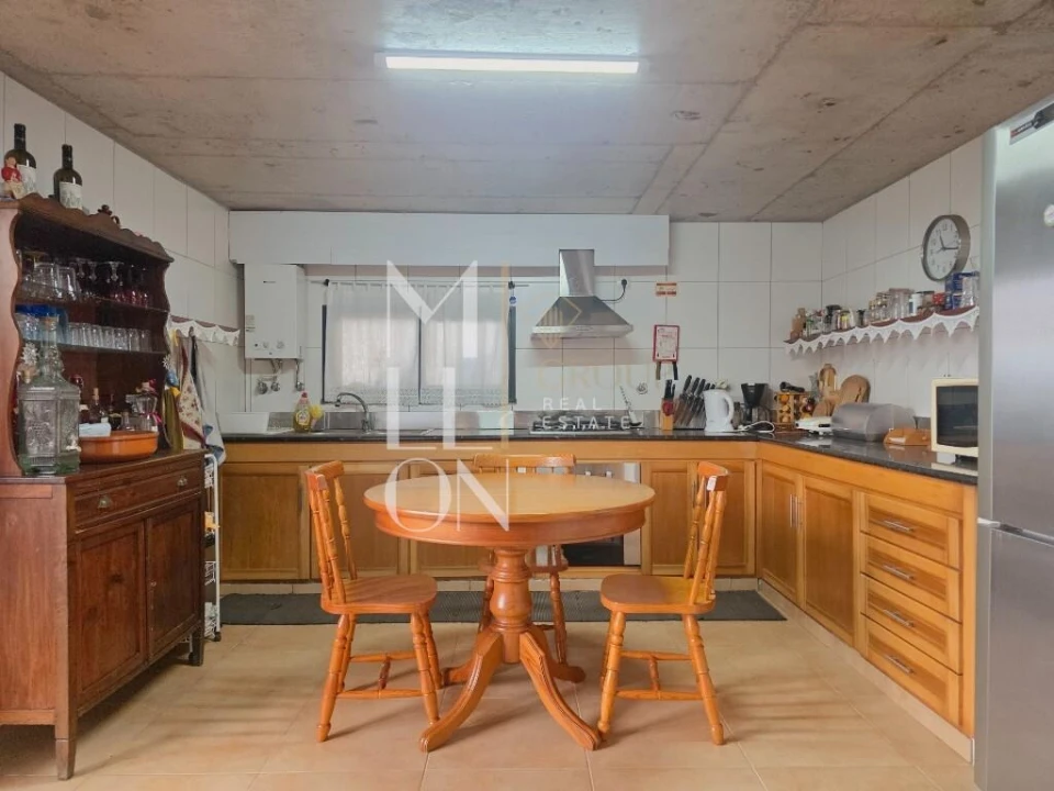 Moradia T2 para Venda em Fajã da Ovelha Foto 11