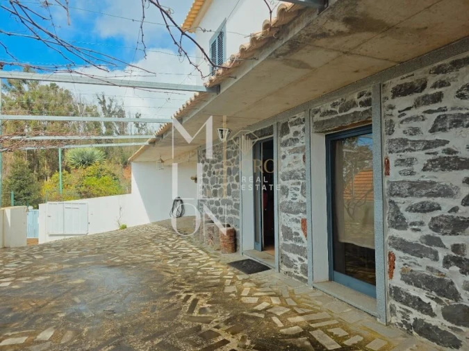 Moradia T2 para Venda em Fajã da Ovelha Foto 3