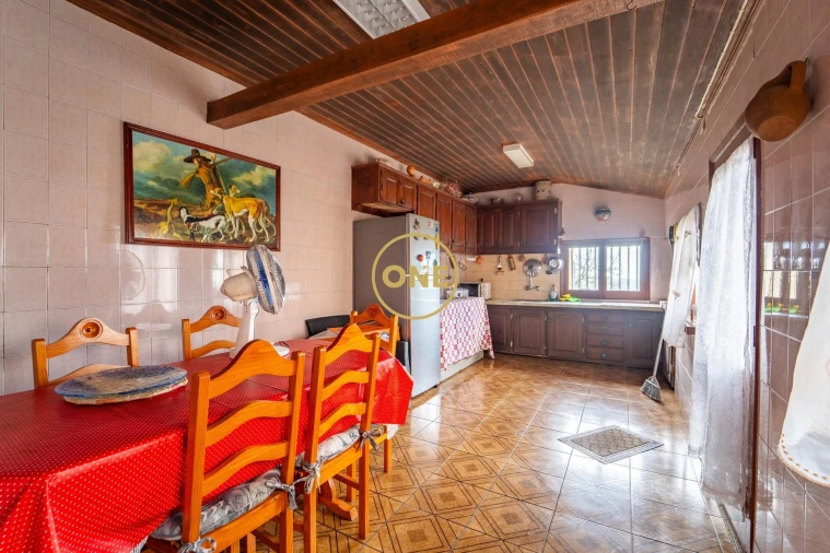 Moradia T3 para Venda em Achadinha Foto 13