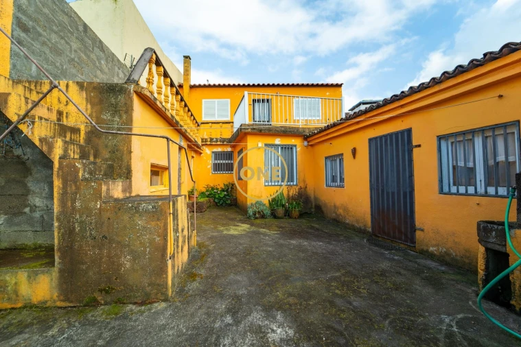 Moradia T3 para Venda em Achadinha Foto 19