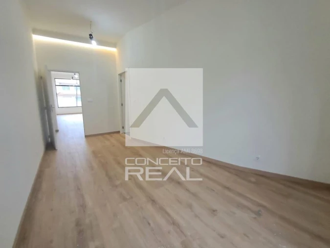 Loja para Venda em Custóias, Leça do Balio e Guifões Foto 14