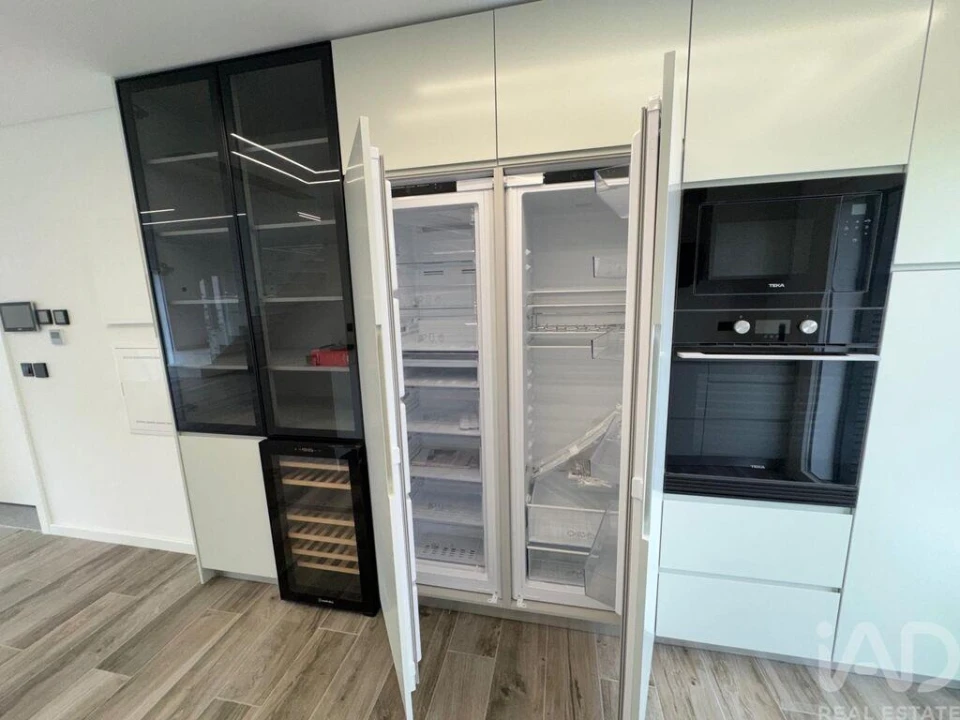 Apartamento T4 para Venda em Santa Iria de Azoia, São João da Talha e Bobadela Foto 5