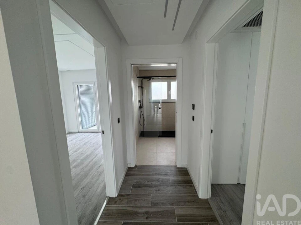 Apartamento T4 para Venda em Santa Iria de Azoia, São João da Talha e Bobadela Foto 11