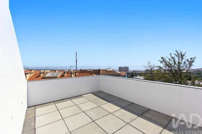 Apartamento T4 para Venda em Santa Iria de Azoia, São João da Talha e Bobadela