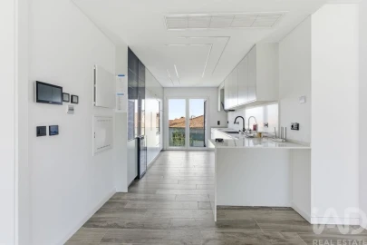 Apartamento T4 para Venda em Santa Iria de Azoia, São João da Talha e Bobadela