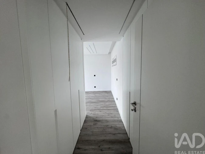 Apartamento T4 para Venda em Santa Iria de Azoia, São João da Talha e Bobadela Foto 16