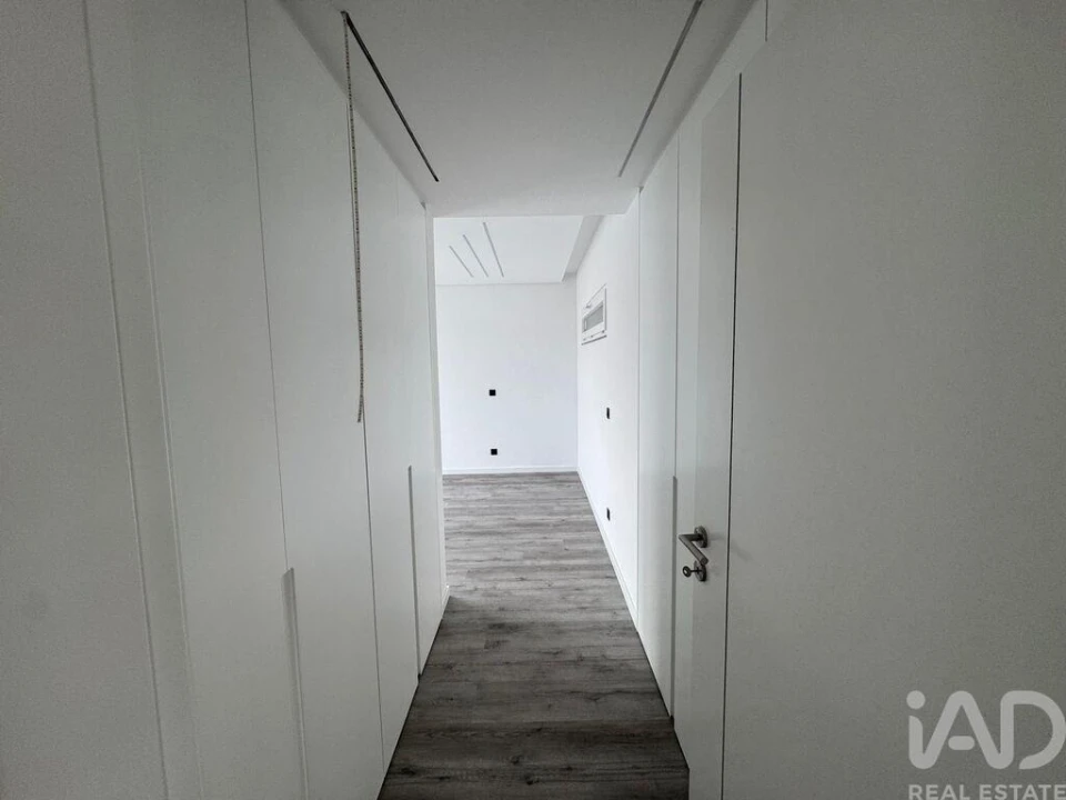 Apartamento T4 para Venda em Santa Iria de Azoia, São João da Talha e Bobadela Foto 16