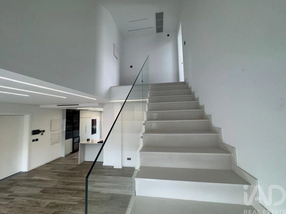 Apartamento T4 para Venda em Santa Iria de Azoia, São João da Talha e Bobadela Foto 20