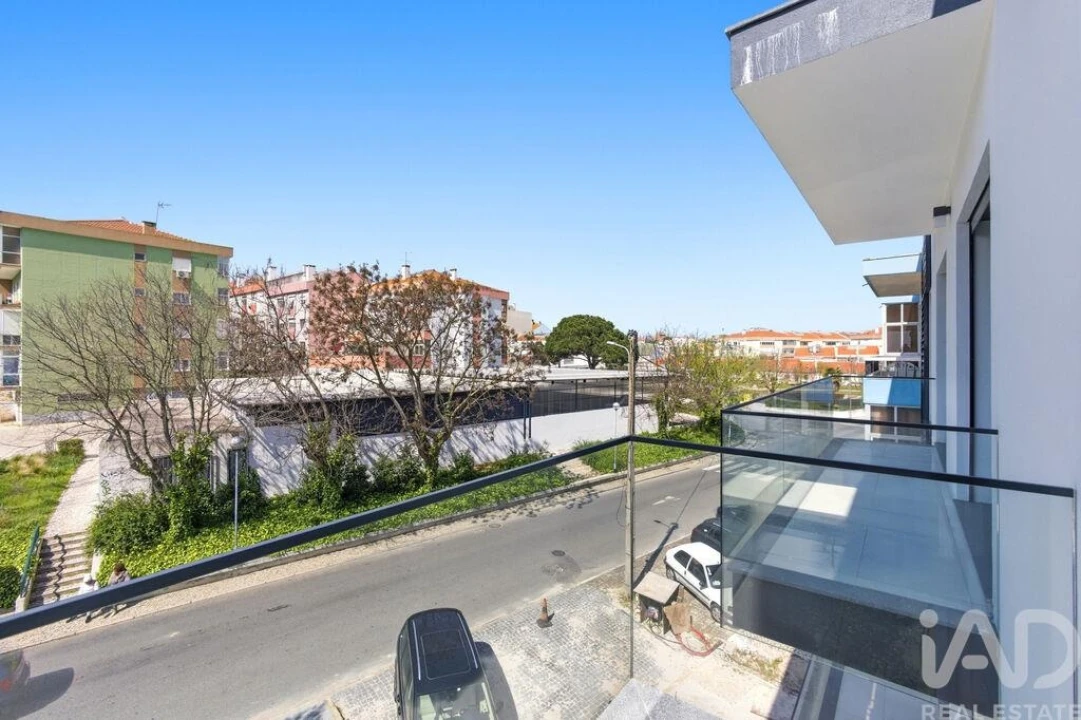 Apartamento T4 para Venda em Santa Iria de Azoia, São João da Talha e Bobadela Foto 7