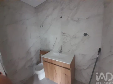 Moradia T4 para Venda em Fernao Ferro