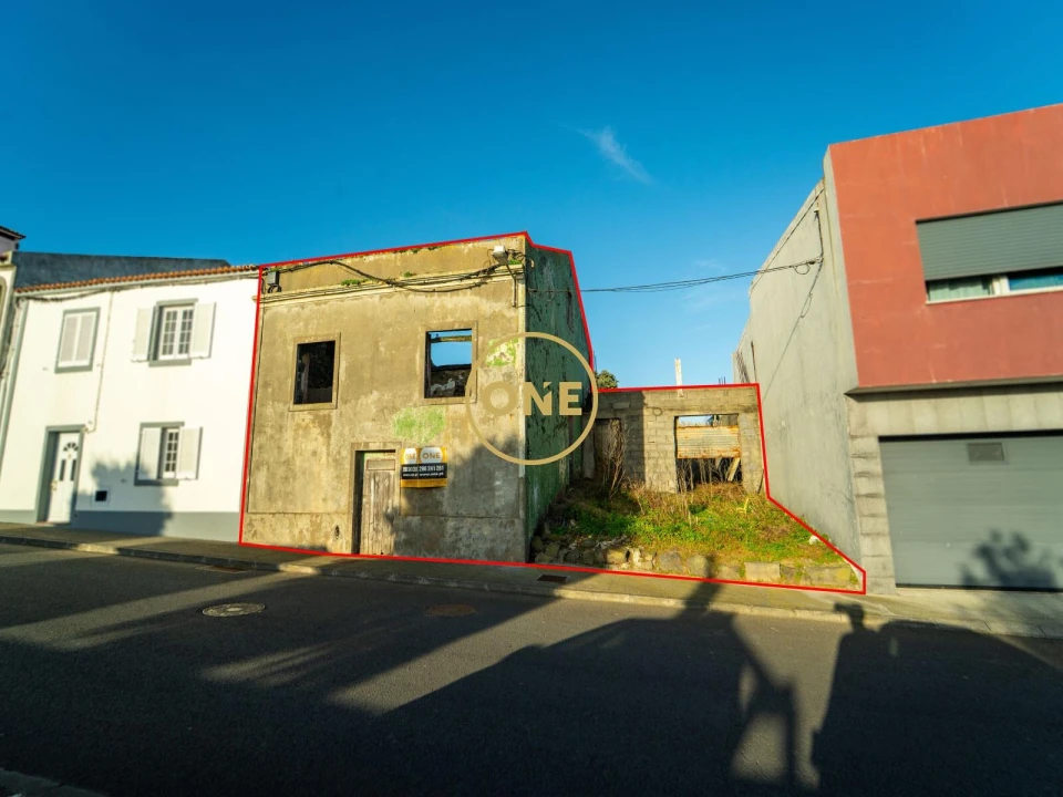 Moradia T2 para Venda em Relva Foto 1