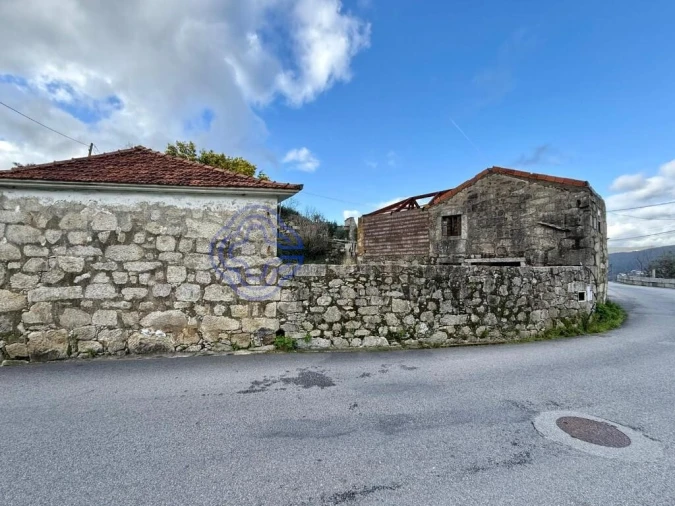 Moradia T4 para Venda em Arouca e Burgo Foto 2