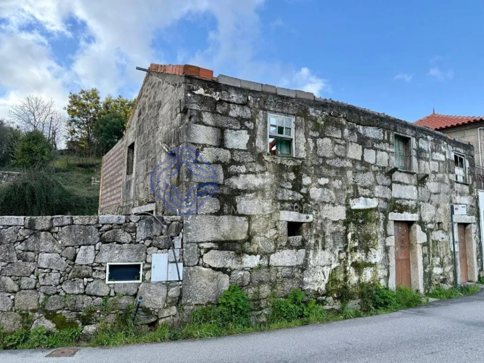 Moradia T4 para Venda em Arouca e Burgo Foto 1