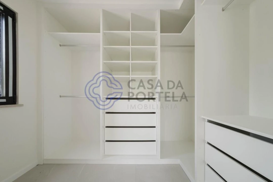 Moradia T3 para Venda em Alvorninha Foto 37