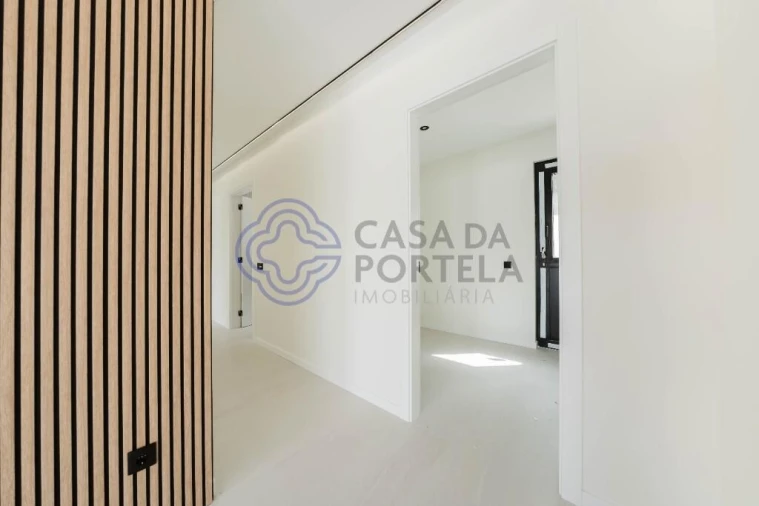 Moradia T3 para Venda em Alvorninha Foto 18