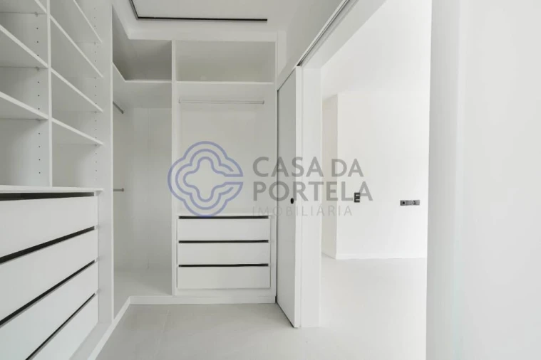 Moradia T3 para Venda em Alvorninha Foto 38