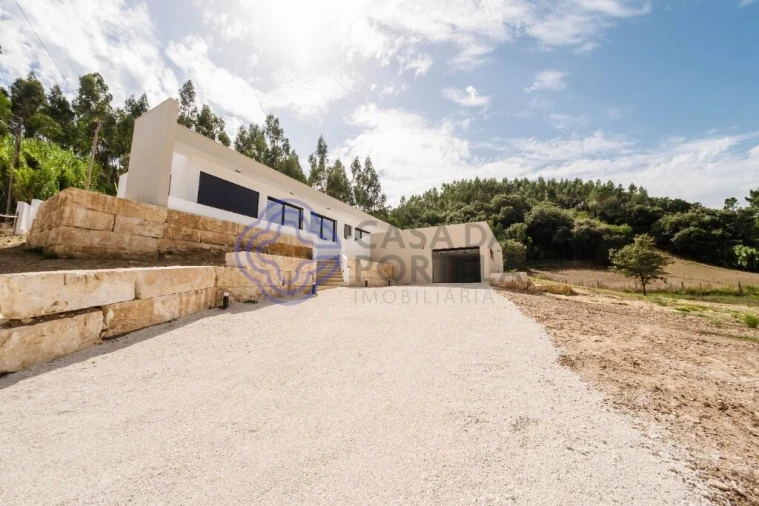 Moradia T3 para Venda em Alvorninha Foto 39