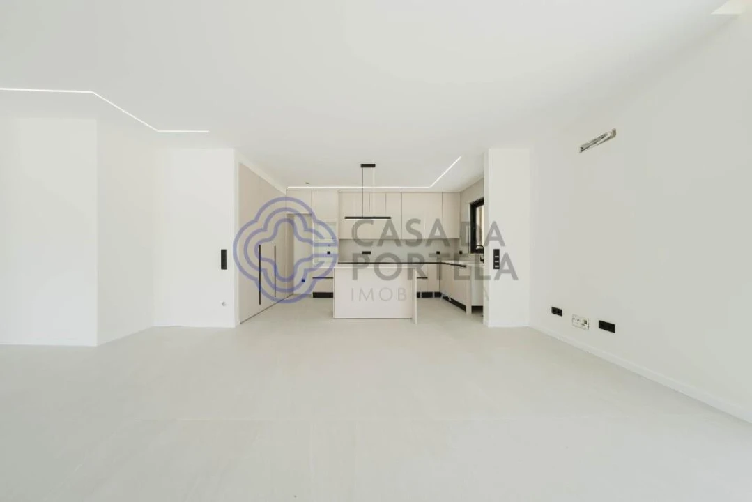 Moradia T3 para Venda em Alvorninha Foto 14