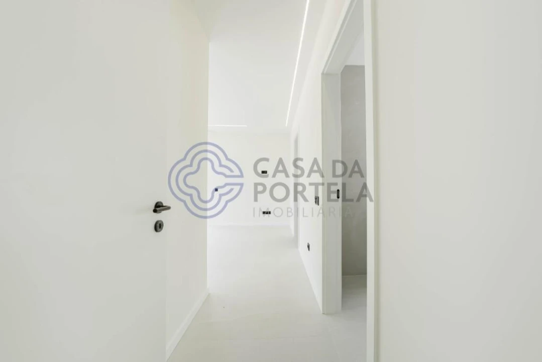 Moradia T3 para Venda em Alvorninha Foto 31