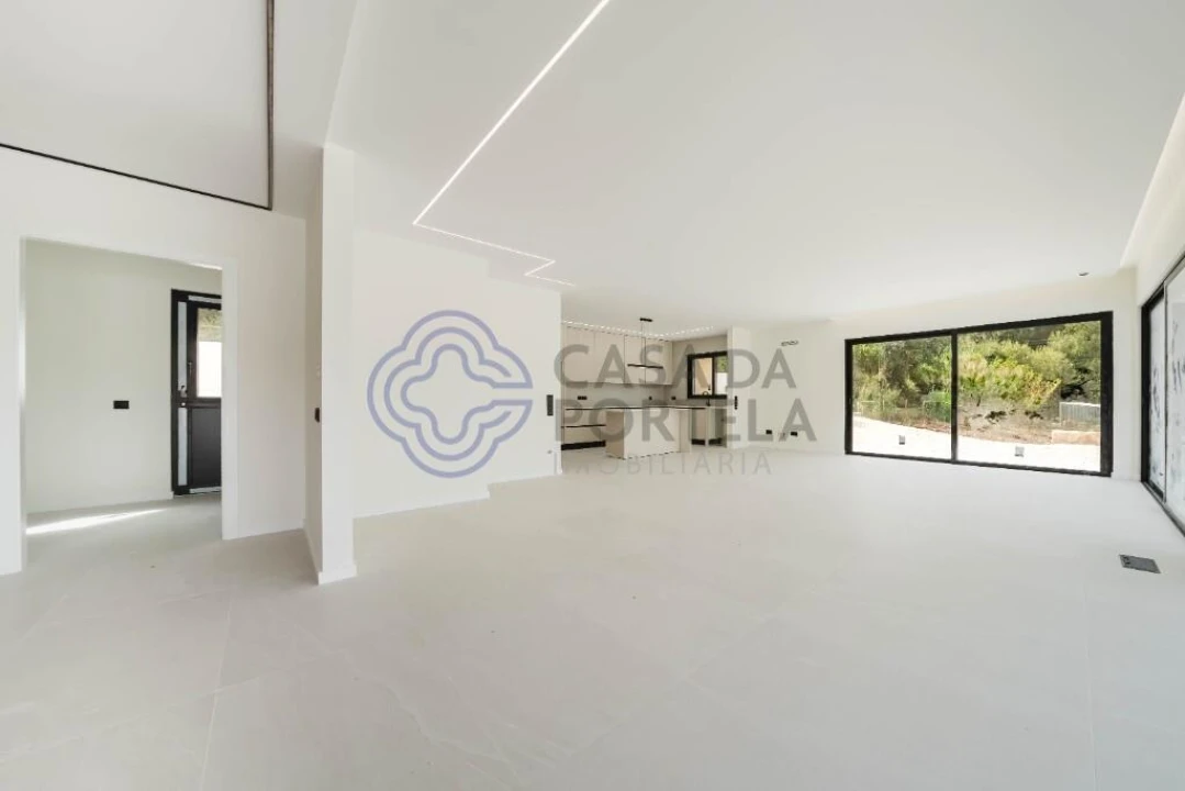 Moradia T3 para Venda em Alvorninha Foto 13