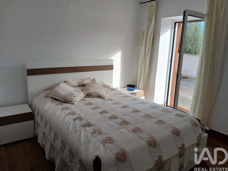 Moradia T3 para Venda em Vale de Santiago Foto 21