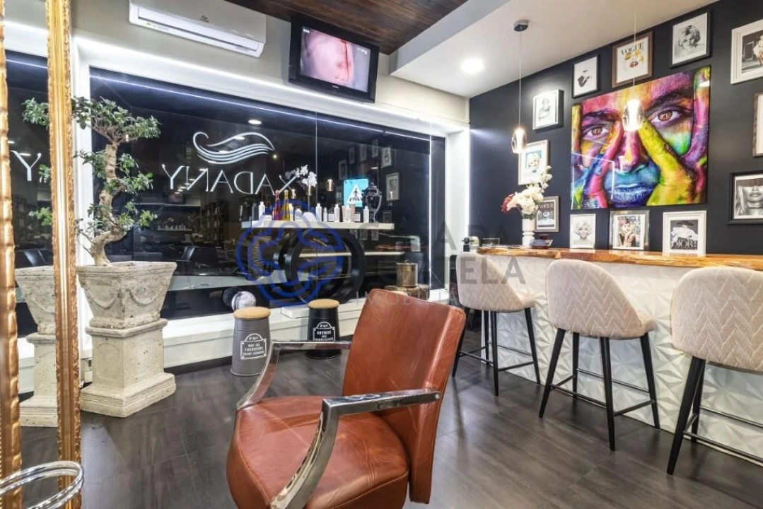 Loja para Trespasse em Mafamude e Vilar do Paraíso Foto 7