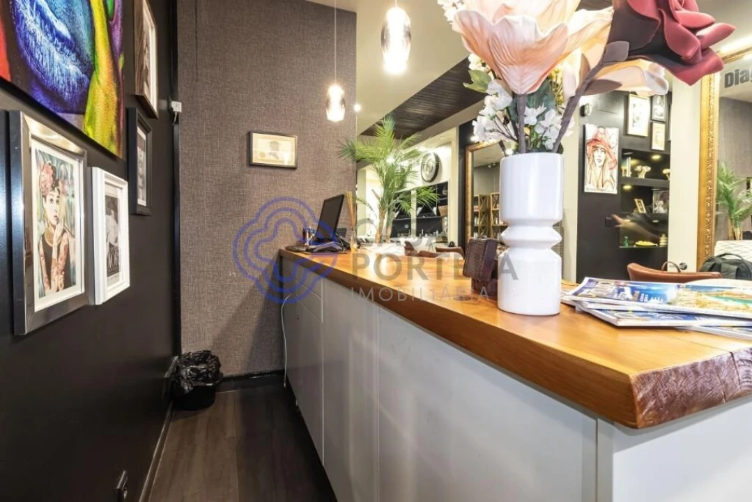 Loja para Trespasse em Mafamude e Vilar do Paraíso Foto 4