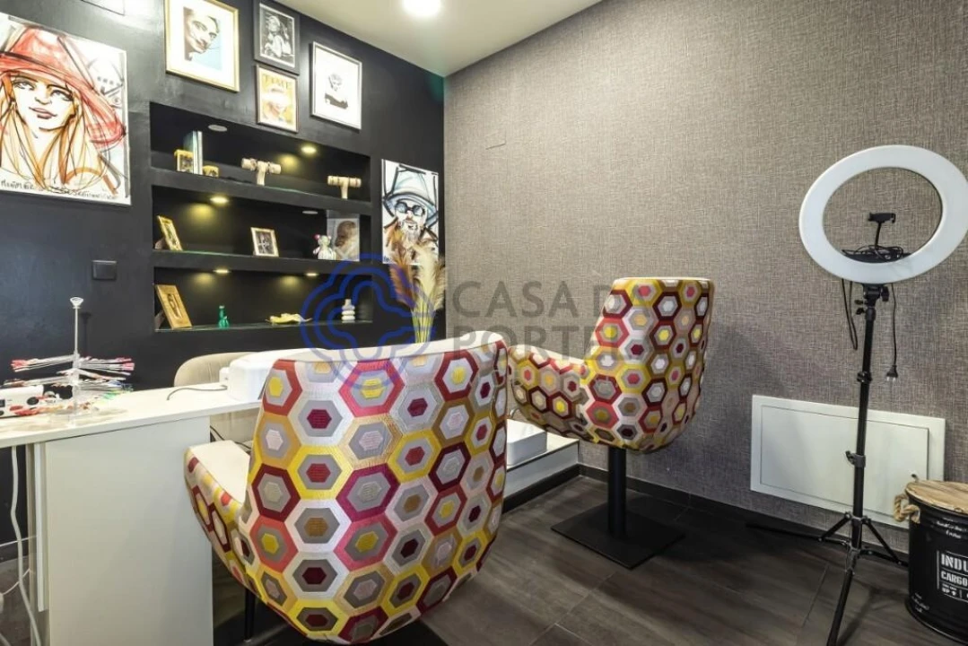 Loja para Trespasse em Mafamude e Vilar do Paraíso Foto 15