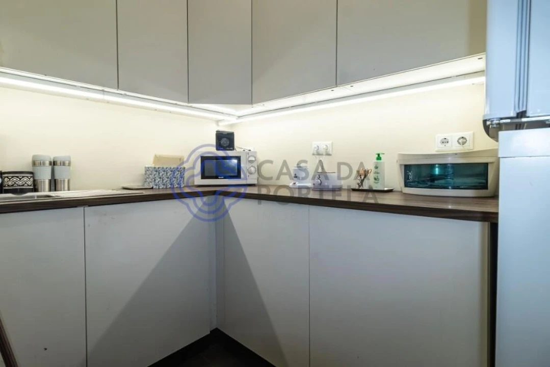 Loja para Trespasse em Mafamude e Vilar do Paraíso Foto 11