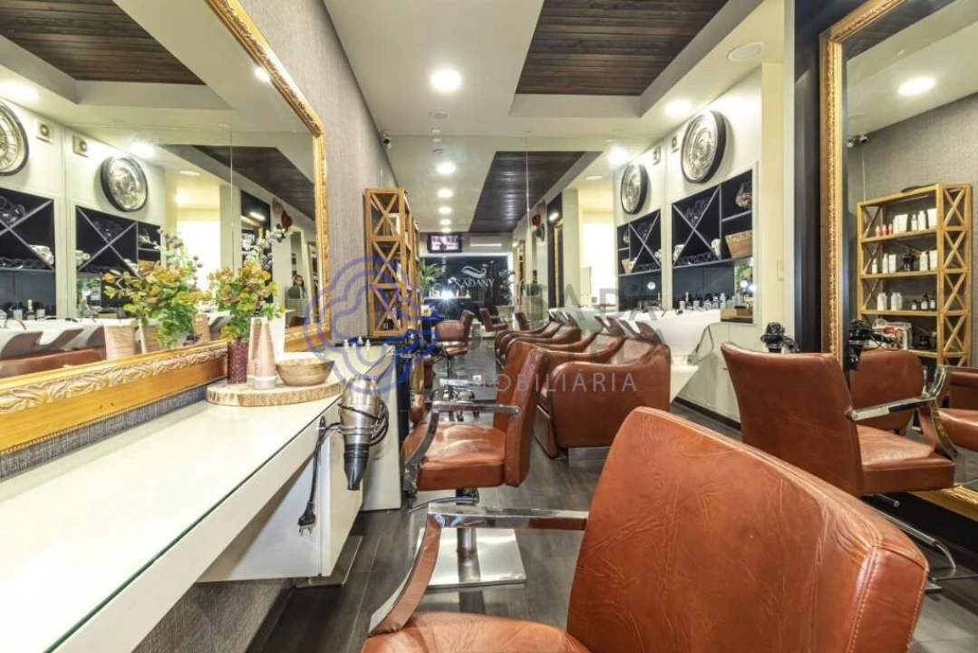 Loja para Trespasse em Mafamude e Vilar do Paraíso Foto 5