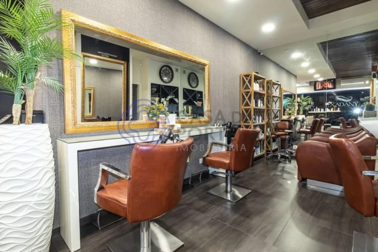 Loja para Trespasse em Mafamude e Vilar do Paraíso Foto 18