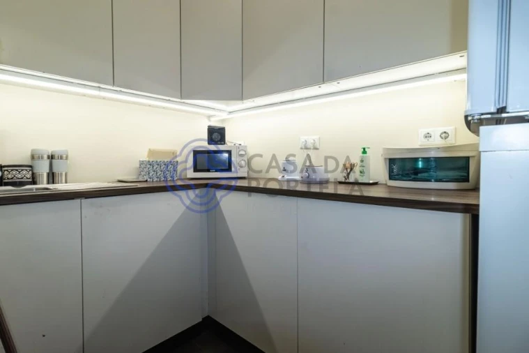 Loja para Trespasse em Mafamude e Vilar do Paraíso Foto 11