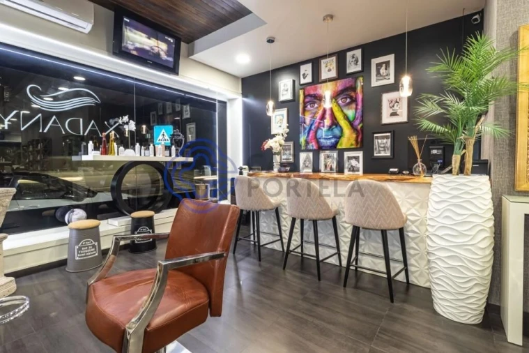 Loja para Trespasse em Mafamude e Vilar do Paraíso Foto 8