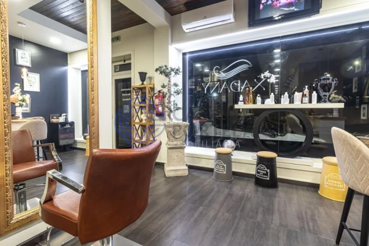 Loja para Trespasse em Mafamude e Vilar do Paraíso Foto 19