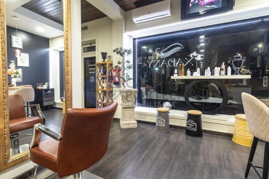 Loja para Trespasse em Mafamude e Vilar do Paraíso Foto 19