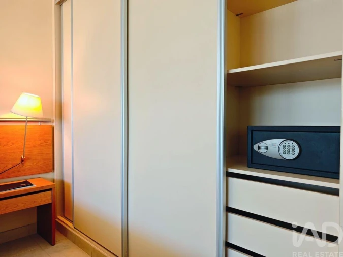 Apartamento T1 para Venda em Portimão Foto 11