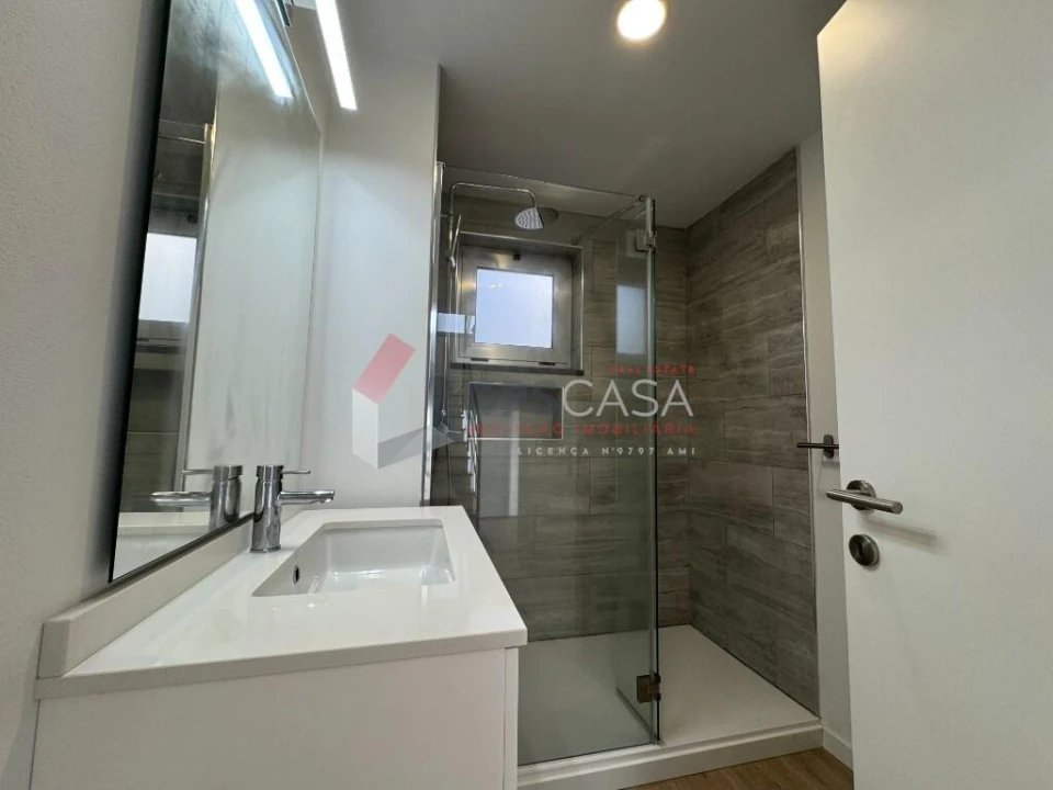 Moradia T3 para Venda em Praia da Vitoria (Santa Cruz) Foto 19