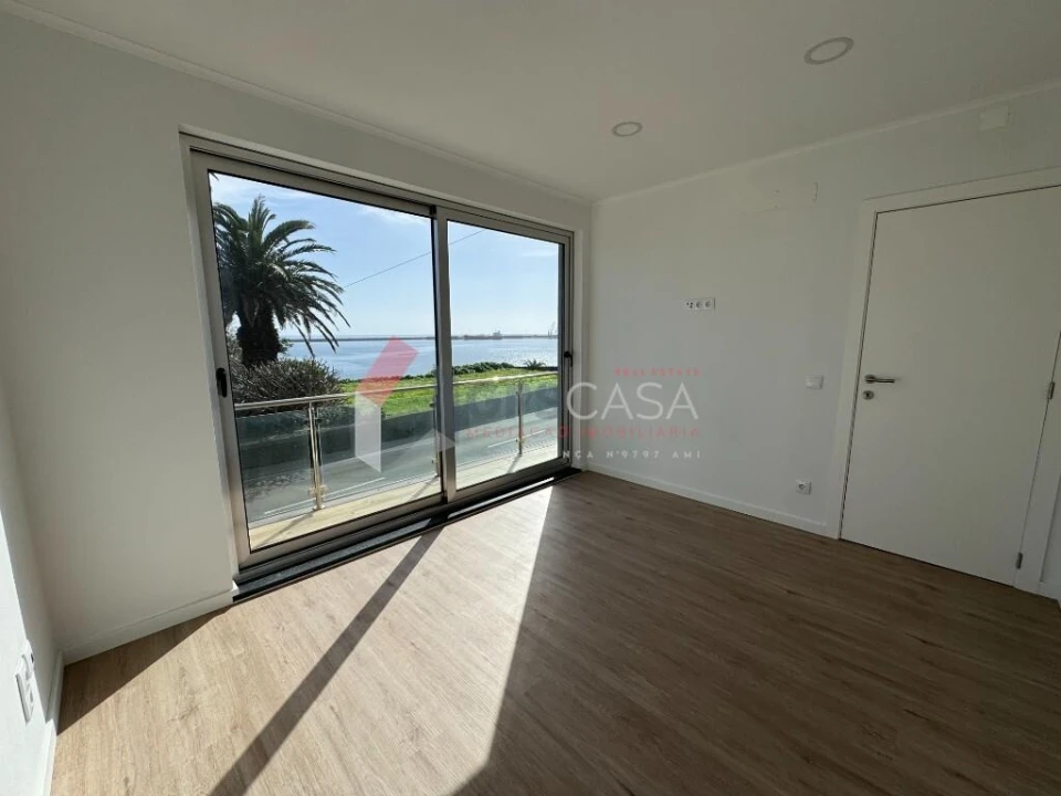 Moradia T3 para Venda em Praia da Vitoria (Santa Cruz) Foto 13