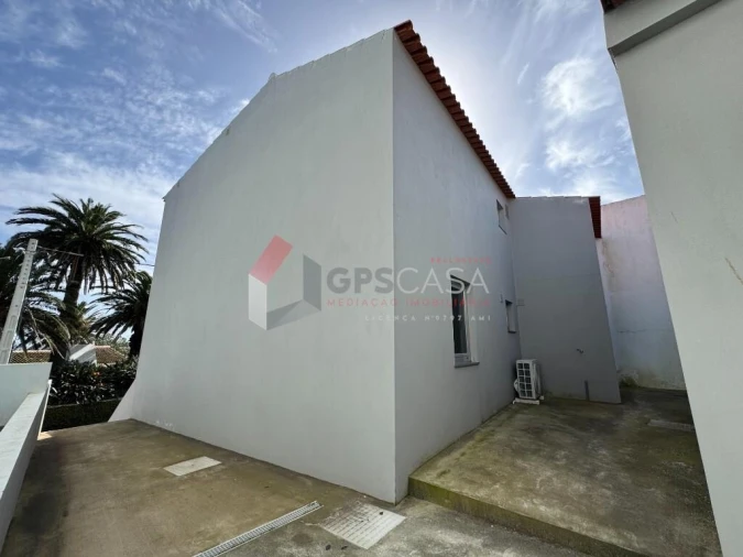 Moradia T3 para Venda em Praia da Vitoria (Santa Cruz) Foto 45