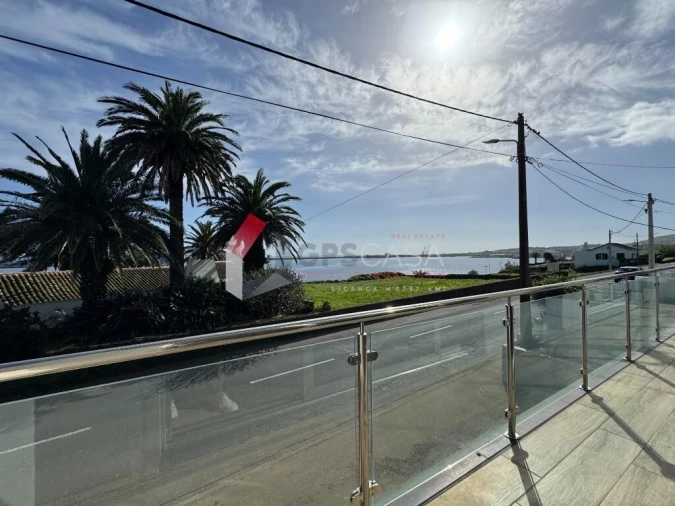 Moradia T3 para Venda em Praia da Vitoria (Santa Cruz) Foto 14