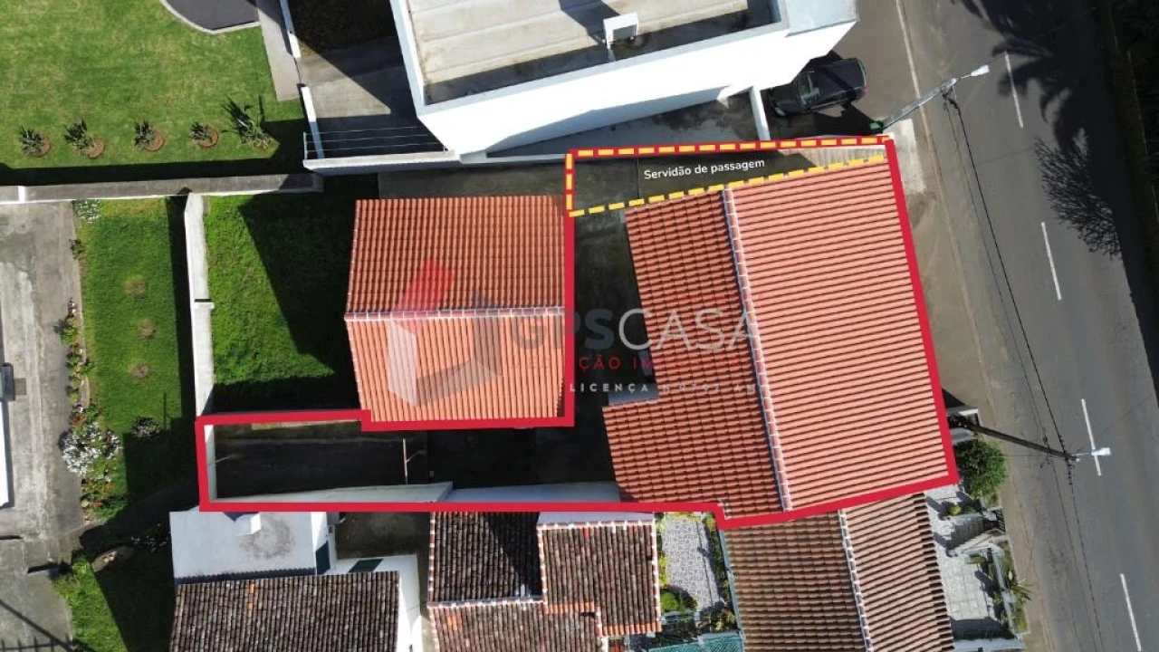 Moradia T3 para Venda em Praia da Vitoria (Santa Cruz) Foto 48