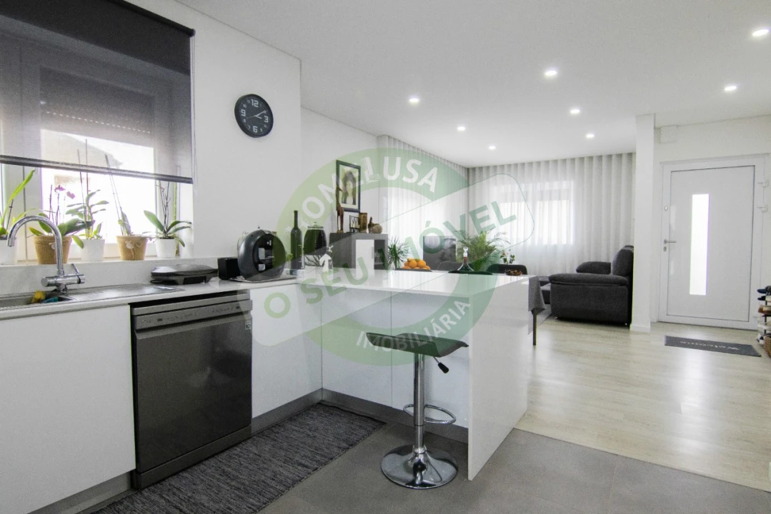 Apartamento T3 para Venda em Buarcos Foto 21