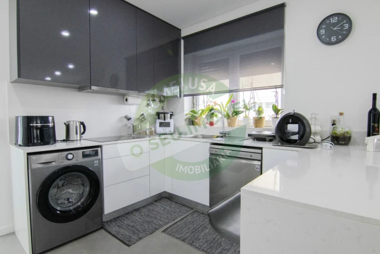 Apartamento T3 para Venda em Buarcos Foto 2