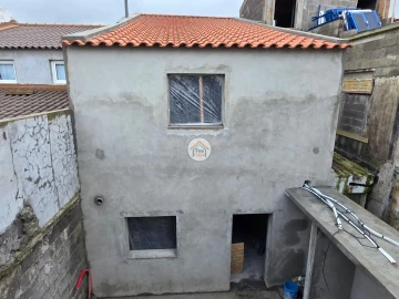 Moradia T2 para Venda em Fajã de Cima