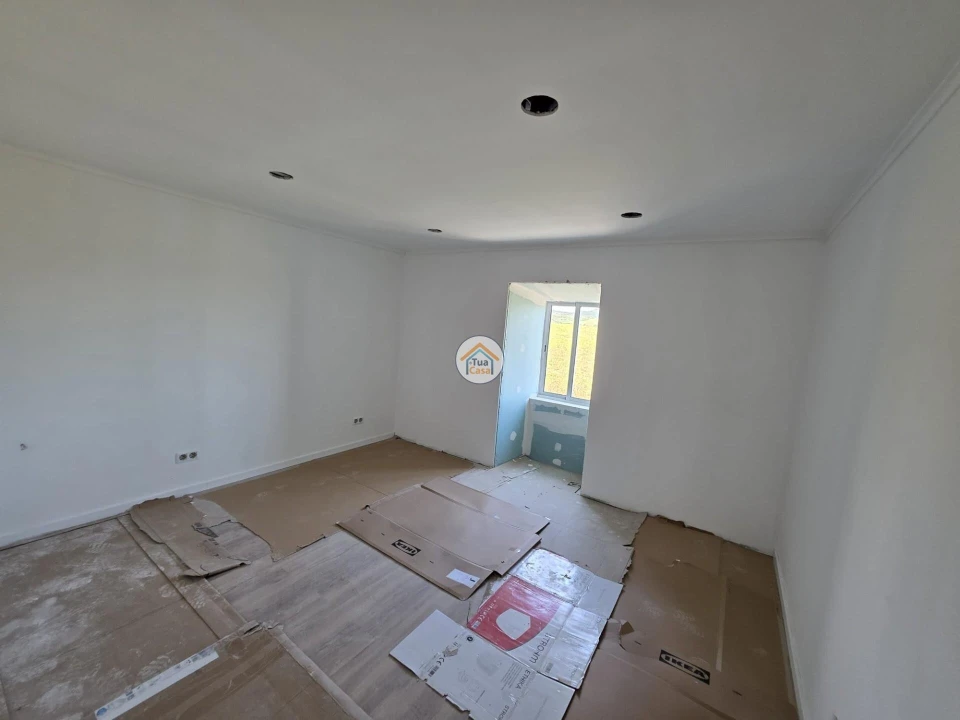 Moradia T2 para Venda em Fajã de Cima Foto 13