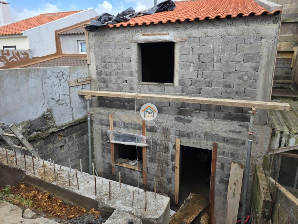 Moradia T2 para Venda em Fajã de Cima Foto 9