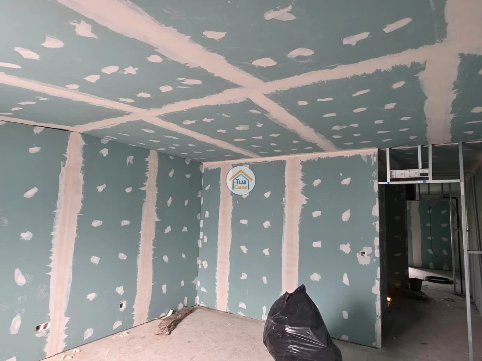 Moradia T2 para Venda em Fajã de Cima Foto 12