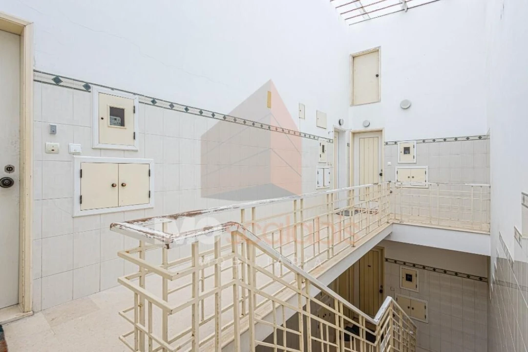 Apartamento T2 para Venda em Almeirim Foto 6