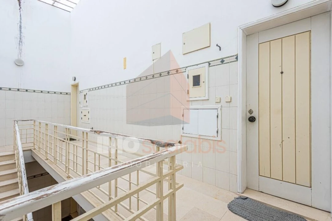 Apartamento T2 para Venda em Almeirim Foto 7